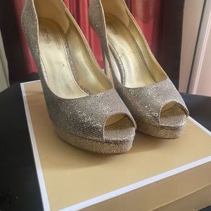 Michael Kors Gold Shimmer Slip On Peep Toe High Heel Pumps Shoes. New.